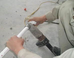 塔城漏水维修电话
